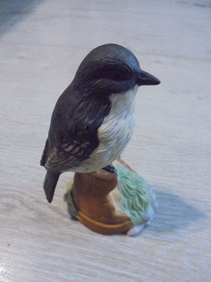 Porcelain bird figurine Svenskt Glas limited edition used