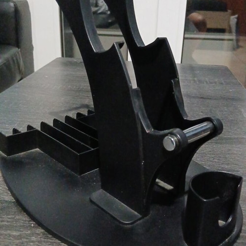 Controller and headset stand like new