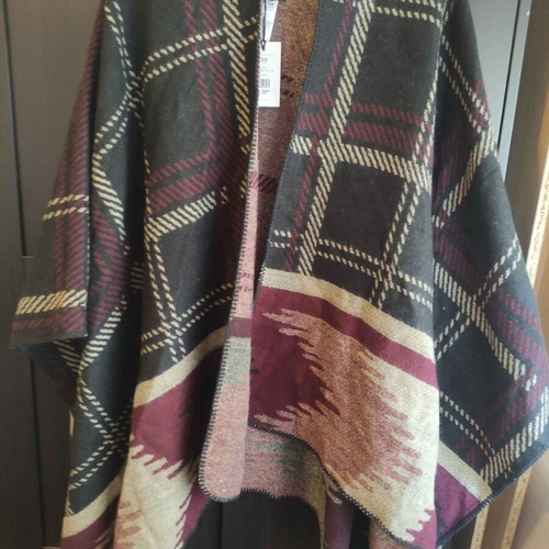 Funky Buddha cape new, black with patterns, one size