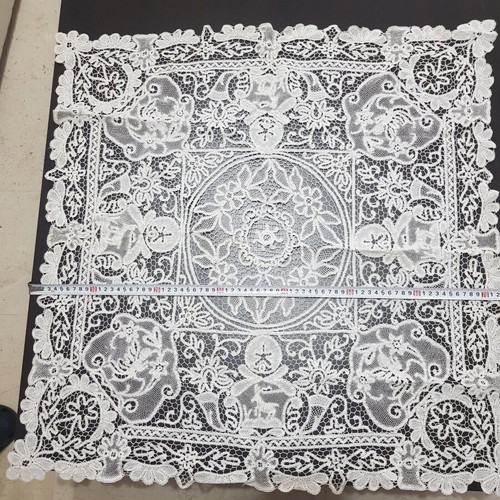 Needlework table linen square 75x75 cm