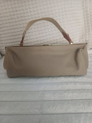 Miu Miu handbag like new, beige