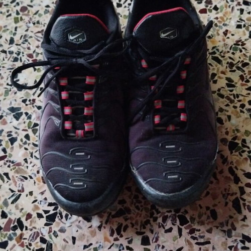 Nike Air Max athletic shoes like new, size 41, black