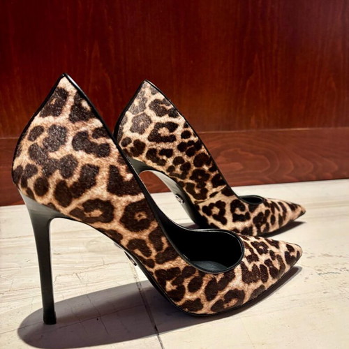 Michael Kors Leopard Pony Skin Pumps Like New