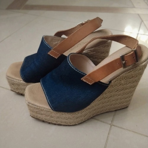 Platform sandals like new, beige and blue, size 37
