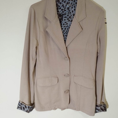 Blue Motion blazer with animal-print lining, size 34, like new