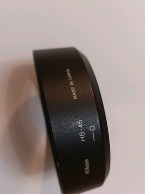 Nikon HB-46 bayonet lens hood for AF-S DX NIKKOR 35mm f/1.8G like new