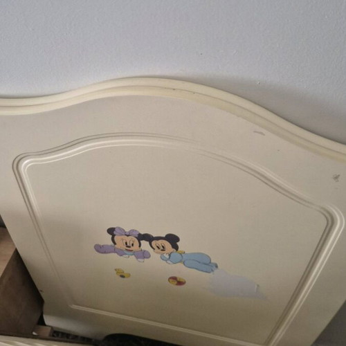 Baby cot used with mattress included