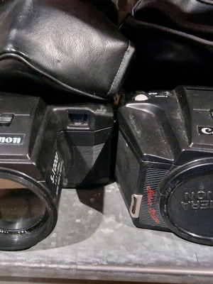 Canon S1000F pack of 2 cameras unknown functionality