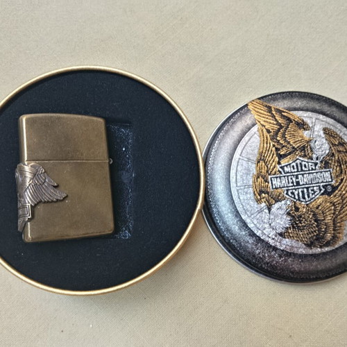 Zippo 1997 Harley-Davidson Side Wing lighter mint condition with box