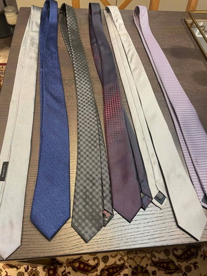 Σετ 6 κομψές ανδρικές γραβάτες σαν καινούργιες