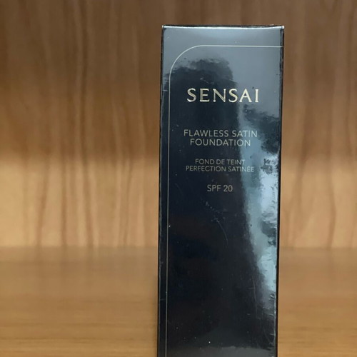 Sensai Foundation Warm Beige new FS204.5