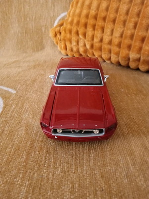 Αυτοκίνητο Mustang 1967 μεταλλικό σαν καινούργιο 1:24