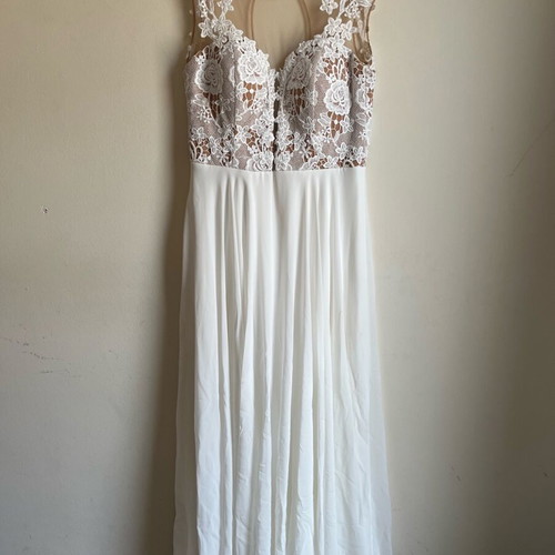 OFFER!  1500€ wedding dress size medium-large