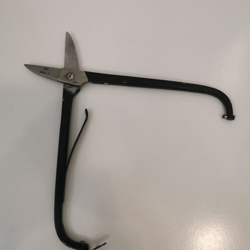 Metal cutting scissors used, for metal sheets and jewelry making