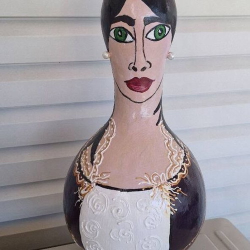 Sappho handmade decorative natural gourd art piece
