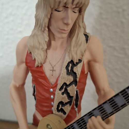 Randy Rhoads KnuckleBonz Limited Edition 1:9 Collectible Figure 1272/3000