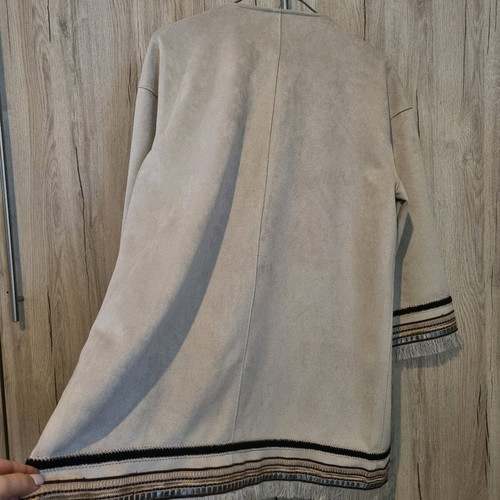 Zara boho suede coat like new with embroidered sleeves XS