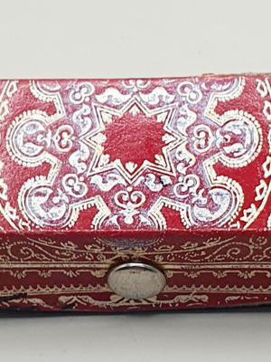 Old lipstick case like new, height 9cm