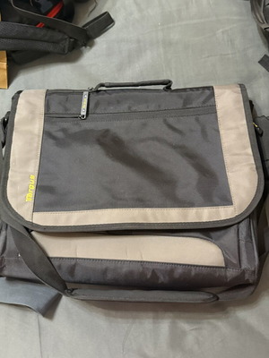 Targus Laptop Shoulder Bag new, black and gray nylon