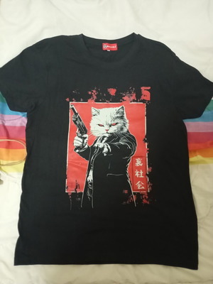 Molecule MOBCAT T-shirt size M like new, black and red