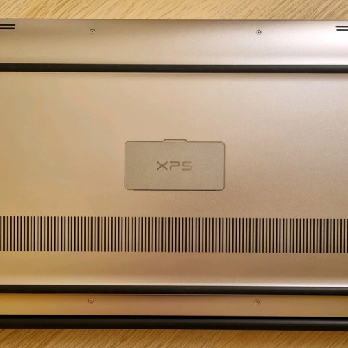 Dell XPS 9560 laptop like new, 16GB RAM, 1TB Samsung 970 Evo Plus SSD, Nvidia GTX 1050
