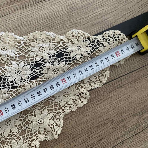 Handmade rhombus-shaped table runner