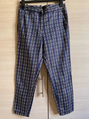 Zara pants blue with patterns like new