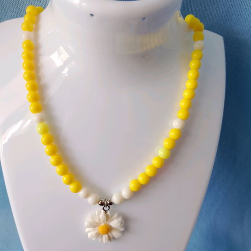 Beaded necklace yellow for spring and summer, new