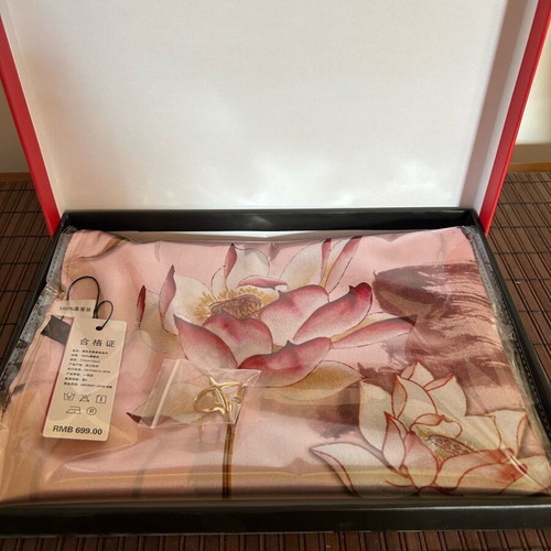 Silk Scarf new, pink with gold ring, 1.72x53 cm