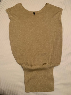 Pink Woman blouse gold lurex like new, one size