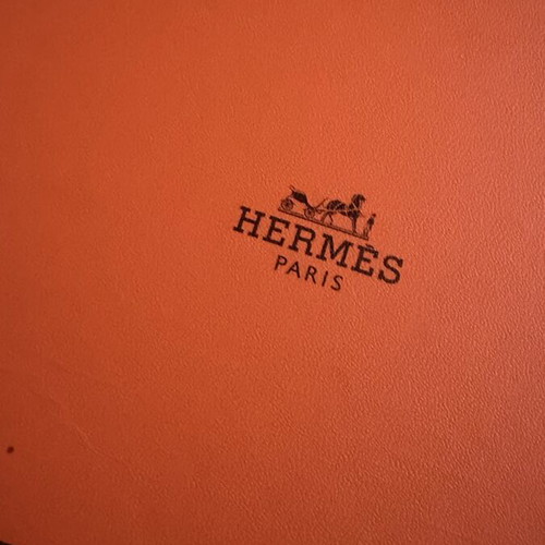 Hermes hard box like new