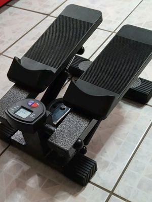 Stepper slightly used