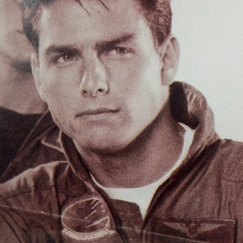 Tom Cruise poster collection new, 5 small and 3 giant posters