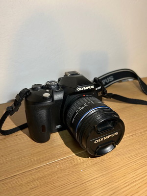Olympus E-510 DSLR μεταχειρισμένη με φακό 14-42mm