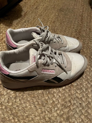 παπουτσι reebok
