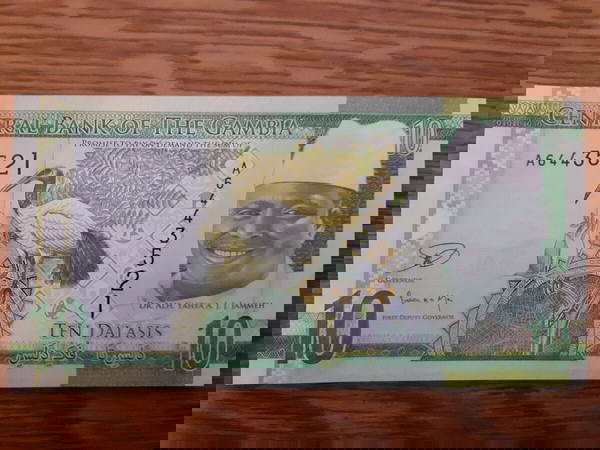 ΓΚΑΜΠΙΑ 10 DALASIS ( 2015 ) - GAMBIA 10 DALASIS P # 32 SC / UNC