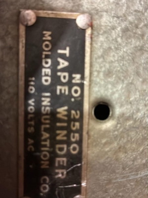 Μηχανή Περιτύλιξης Μονωτικής Ταινίας Molded Insulation Co. μεταχειρισμένη