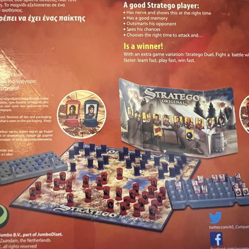 Stratego Original Deluxe board game by Jumbo B.V