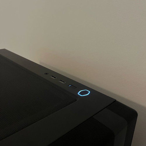 Gaming PC Ryzen 5 1600 32GB GTX 1080 8GB Windows 11 like new