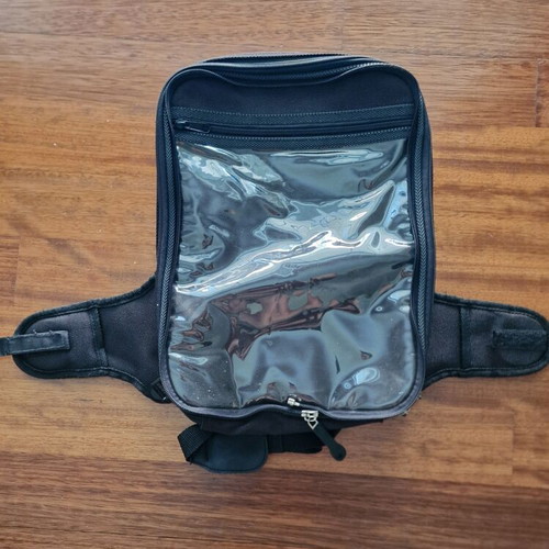 GIVI Magnetic Tank Bag like new, detachable with strong magnets