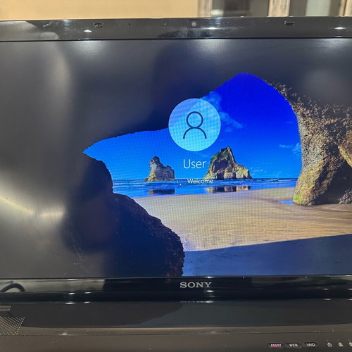 Sony Vaio 17.3 Laptop like new with Intel Core i7, 8GB RAM, 500GB SSD