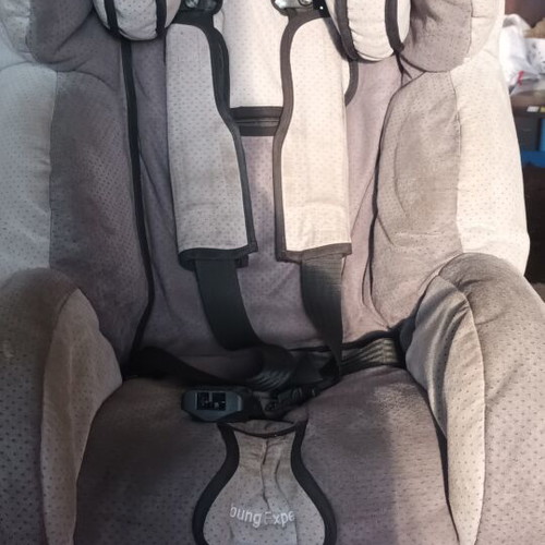 Recaro child car seat used for 9-18 kg children