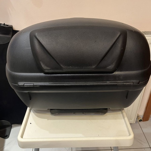 KAPPA 46L motorcycle top case used with base