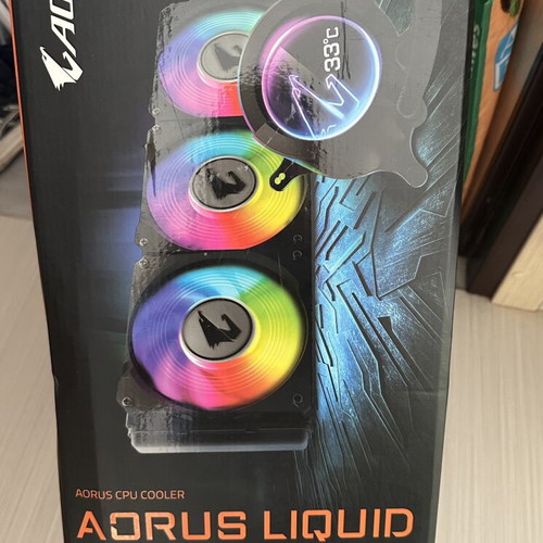 Gigabyte AORUS Liquid Cooler 360 LCD