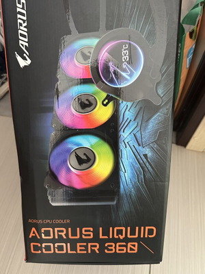 Gigabyte AORUS Liquid Cooler 360 LCD