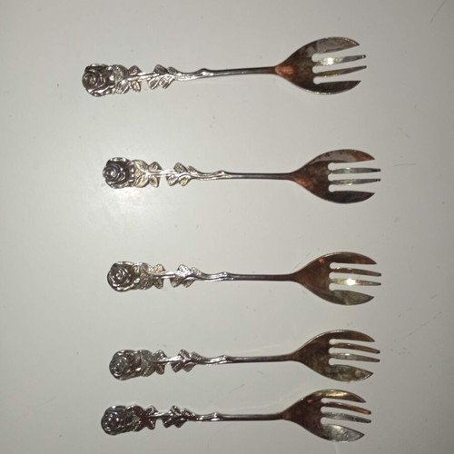 Vintage set of 5 silver-plated rose forks