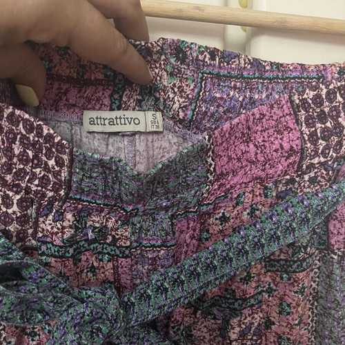 Printed pants size small like new, summer style