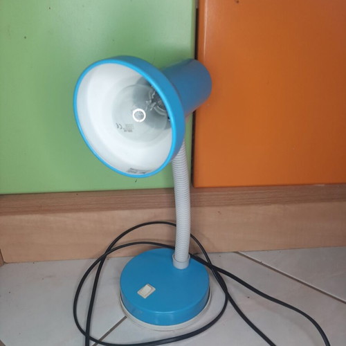 Desk lamp blue used, includes bulb