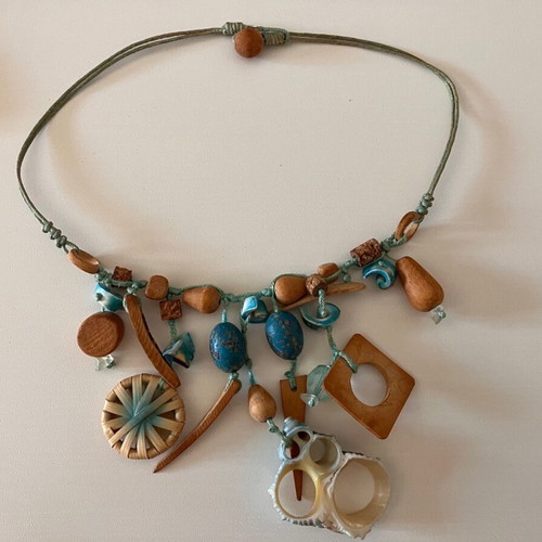 Handmade necklaces like new from shells and wooden items, set of 3