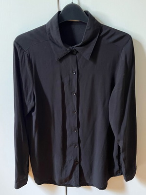 Celestino black shirt size M like new